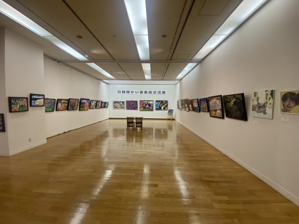 福岡大樹LC　福岡ノーマライゼーションLC共催の日韓障がい者美術交流会に参加