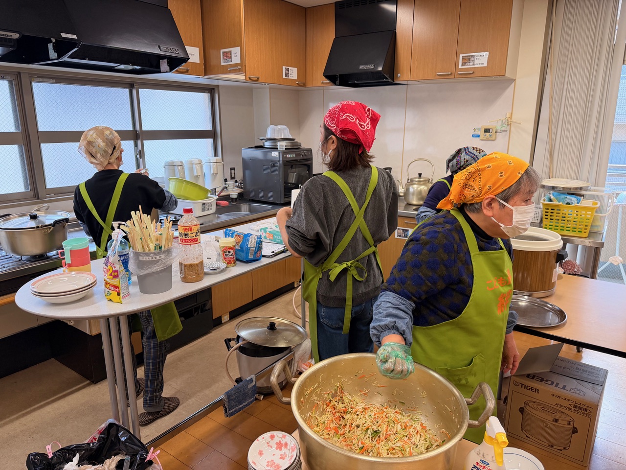 福岡筑前LC 11月22日 子ども食堂“絆”&ひとり親世帯向けFood Support活動報告