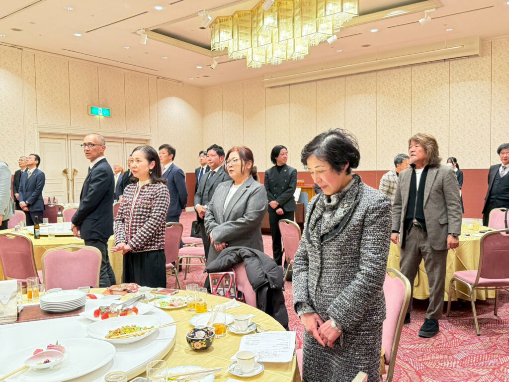 福岡桜LC　ライオンズクラブ国際協会337-A地区 6R 13クラブ合同・賀詞交歓会　報告