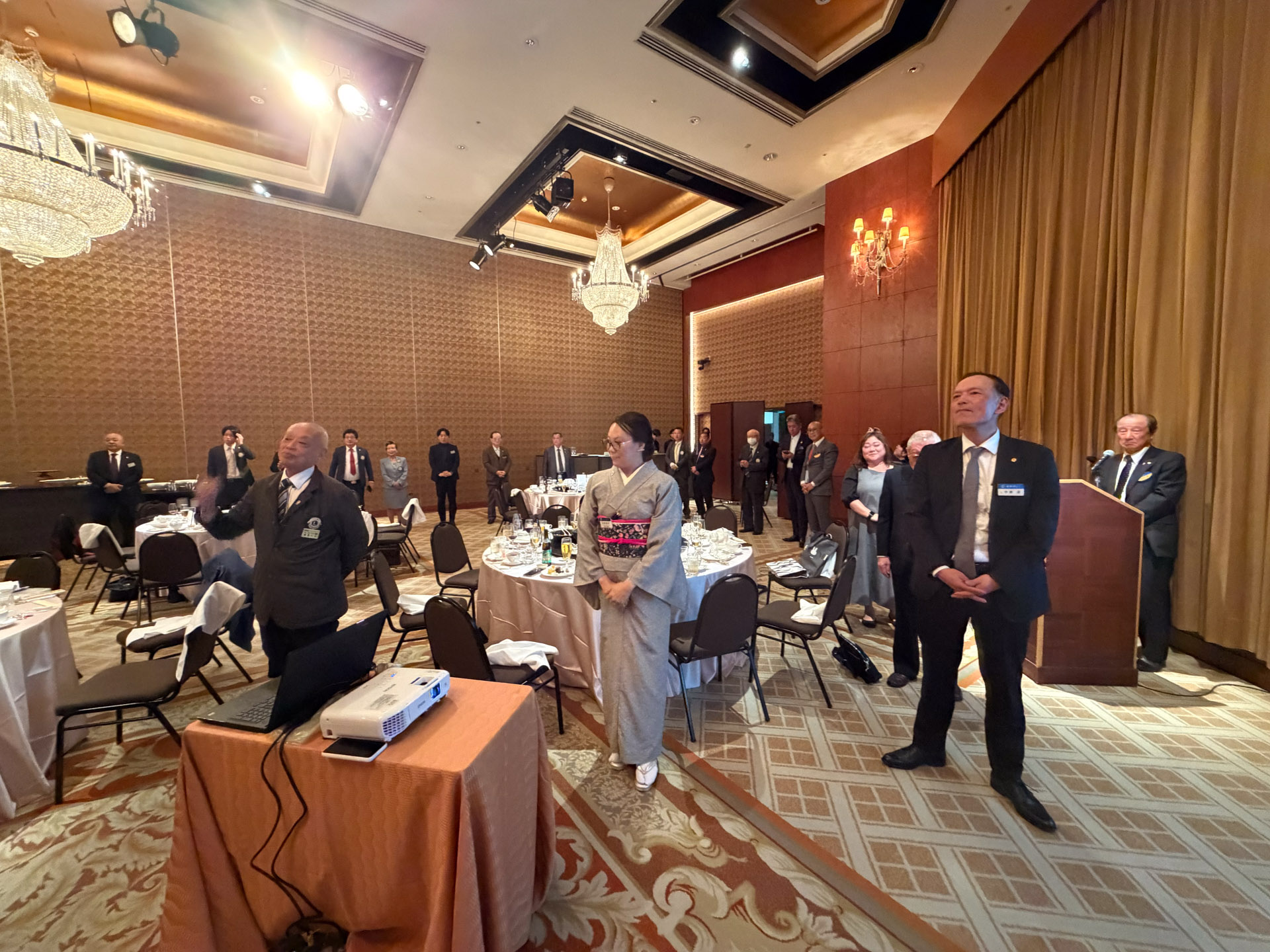 337-A地区6R1Z合同花見懇親例会 報告