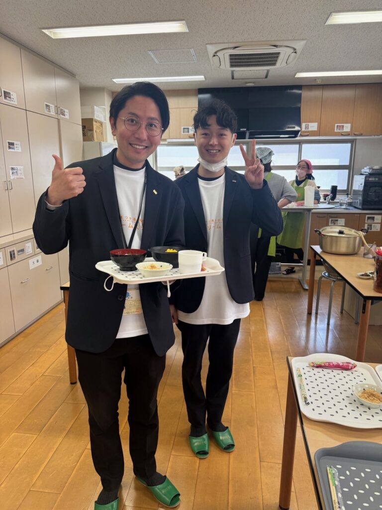 福岡筑前LC 奉仕活動 西公園「あずまや清掃」&子ども食堂“絆”